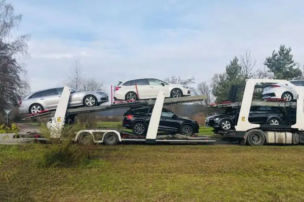 Доставка автос Германии большим автовозом на восемь